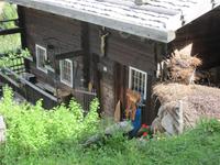 an einem Hof vom Ultental