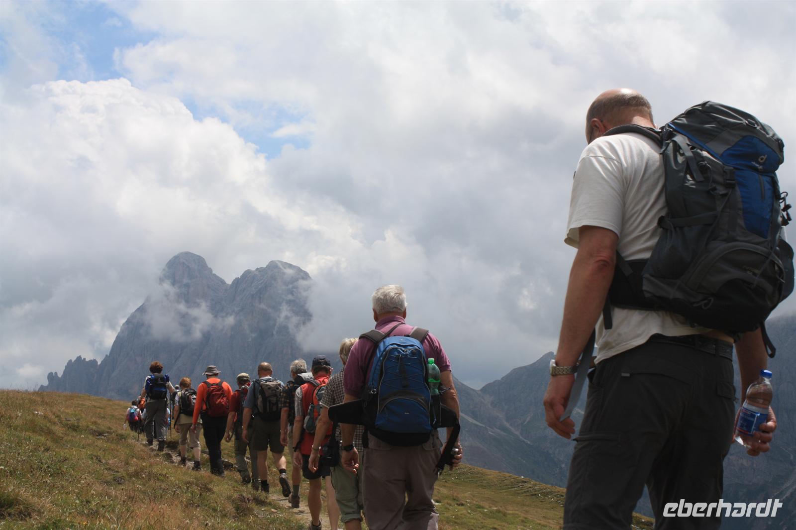 wie auf einer Perlenschnur aufgereit