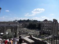 Blick auf das Forum mit Saturntempel