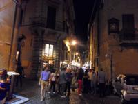 Je später der Abend desto mehr Gäste