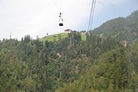 In der Seilbahn nach Hochmuth