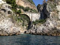 Bootsfahrt entlang der Küste zur Grotta Smeralda