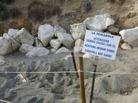 Fumalore am Marontistrand