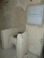 Nonnenfriedhof im Castello Aragonese