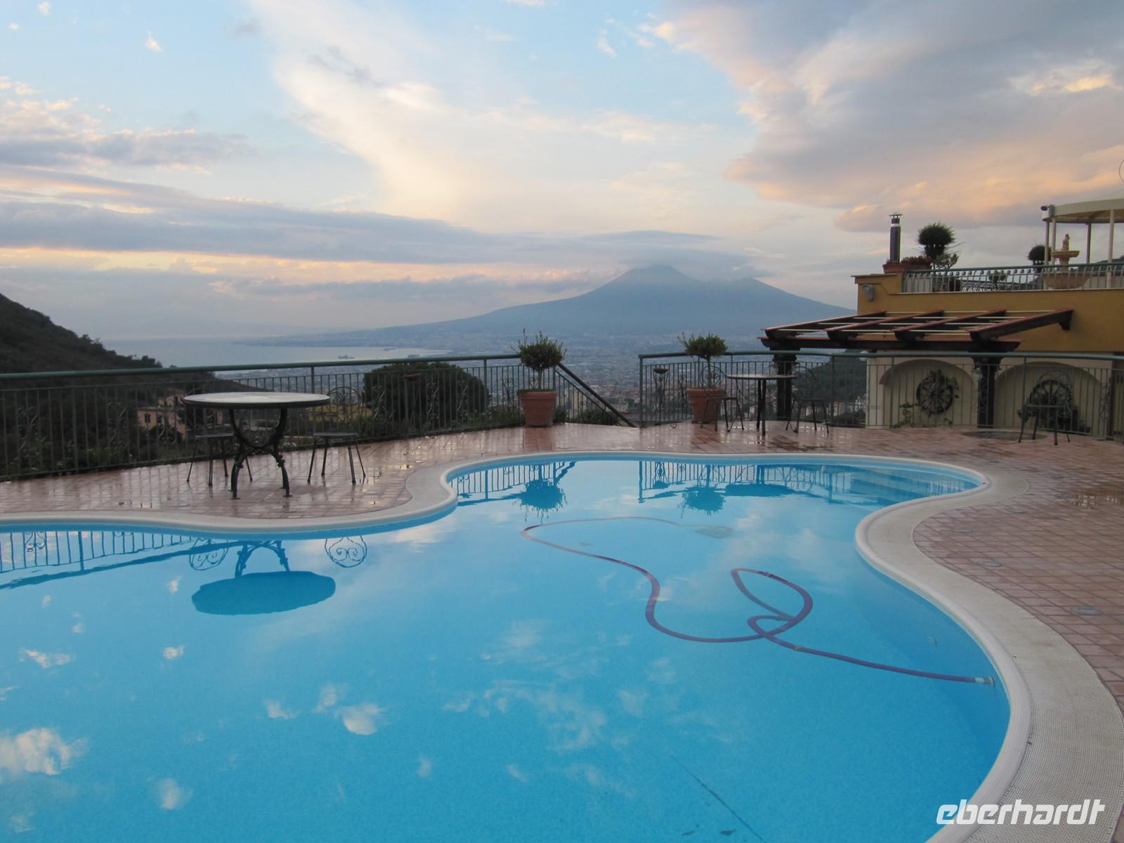 Hotel Ulivi - Blick von Dach-Pool