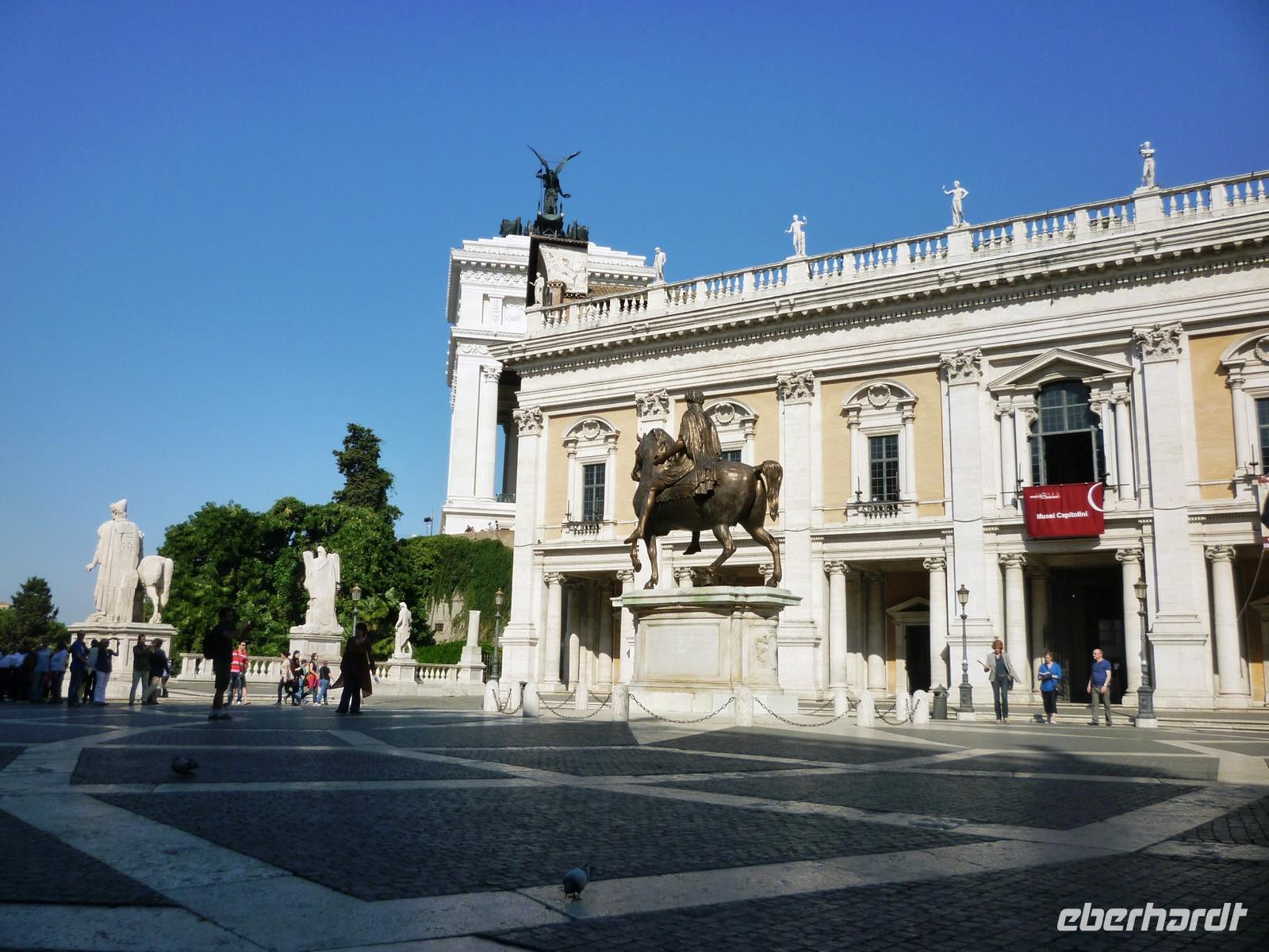 25.10., Mittagsstimmung auf dem Kapitolsplatz
