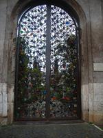 Tor zum Garten von Santa Croce in Gerusalemme