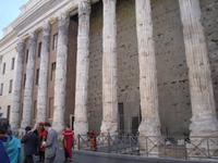 Piazza di Pietra (Hadrianeum)