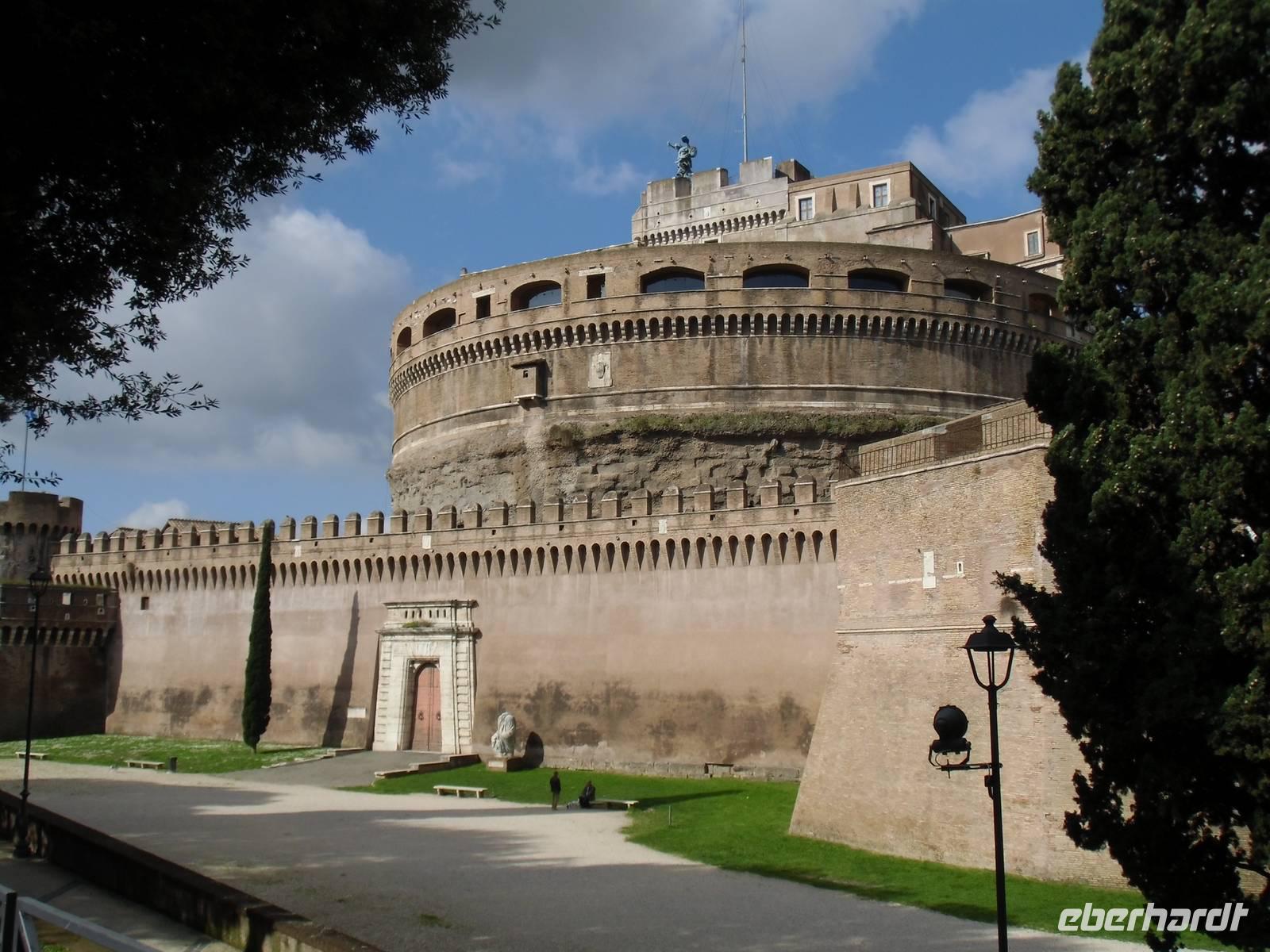 die Engelsburg - einst Grabmal, dann Kerker, jetzt Museum