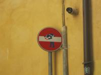 Kreatives Verkehrsschild