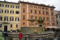 Piazza Farnese (antike Badewanne)