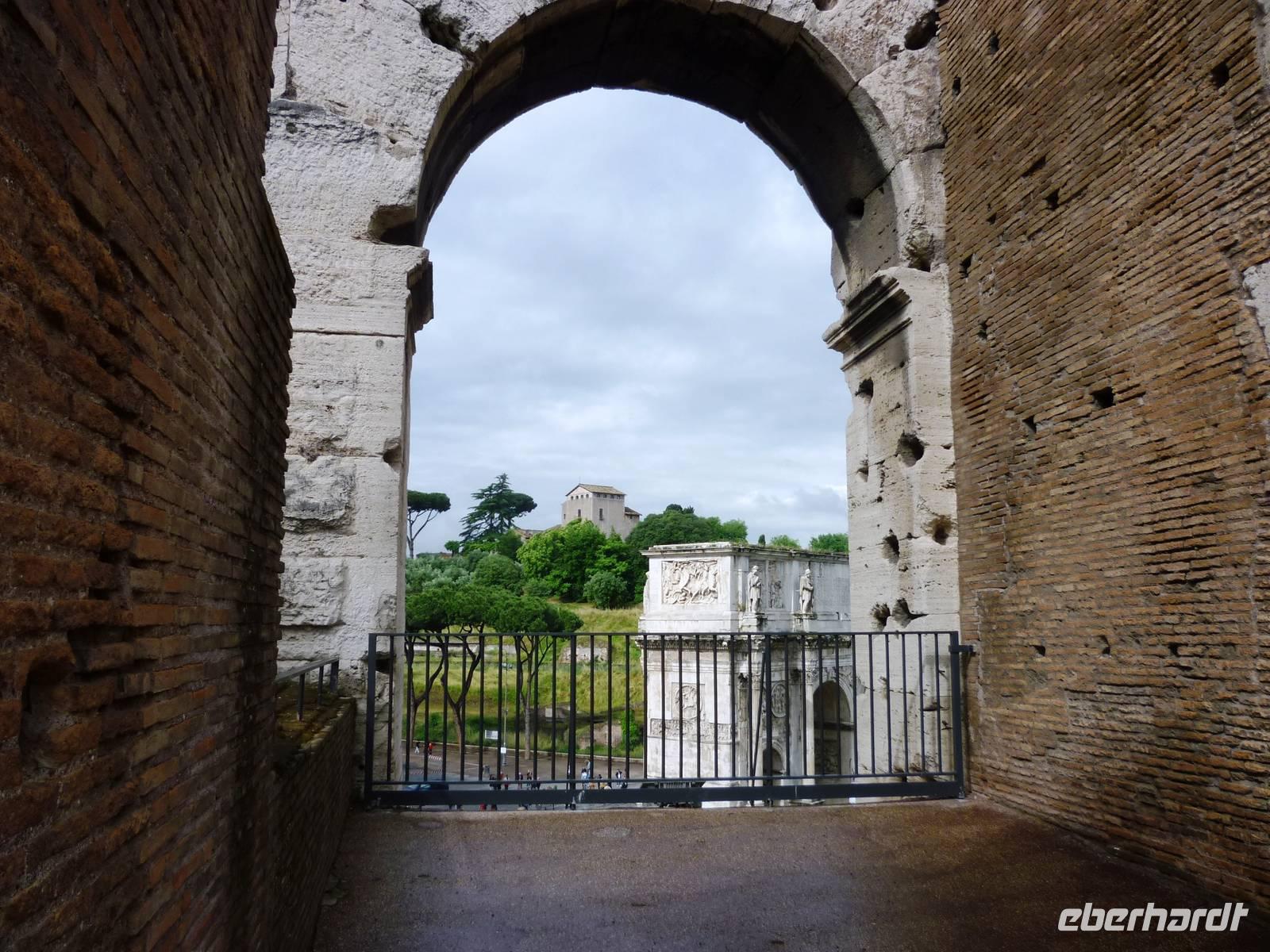 23.05.2013 Rom, Kolosseum, Blick auf den Palatin