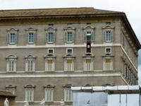 26.05.2013 Vor Beginn des Angelus-Gebetes