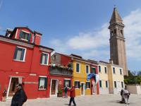 Schiefer Turm auf Burano