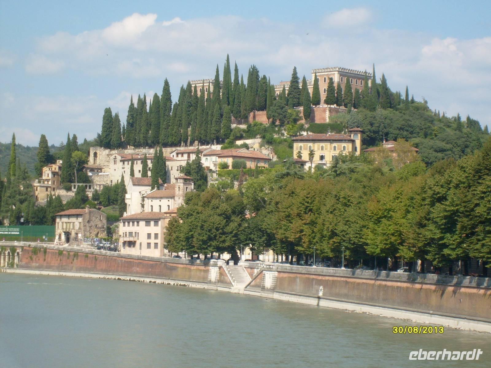 Blick zum Castell San Pietro