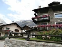 Blumenschmuck in Cogne