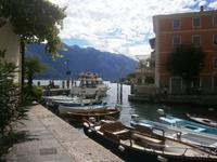 Kleiner Hafen in Limone