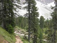 Adolf-Munkel-Weg am Fuß der Villnösser Geisler Spitzen