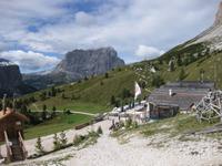 Blick vom Grödner Joch zum Langkofel