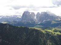 Blick zum Lang- und Plattkofel