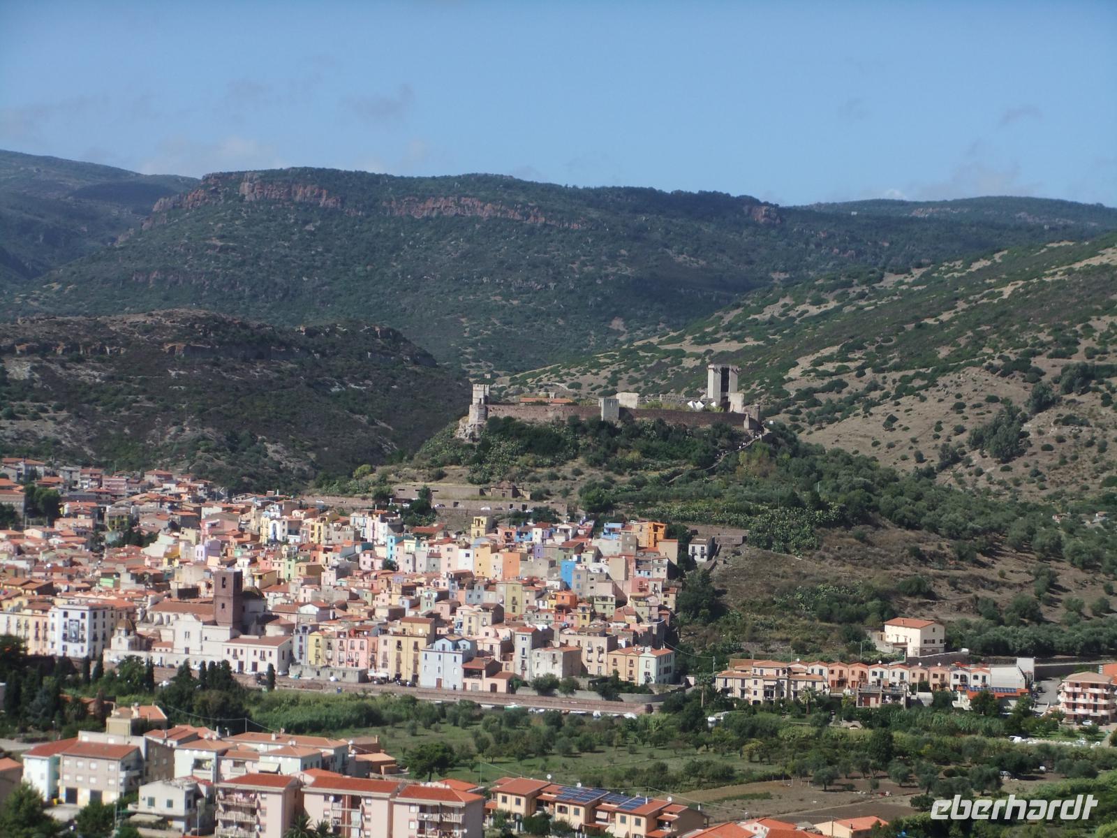 Bosa &ndash; &copy;  (Eberhardt TRAVEL)