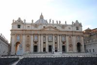 Petersdom - vom Petersplatz aus