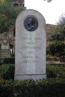 Grab des Sohnes von Goethe auf dem Protestantischen Friedhof