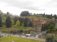 Blick vom Kolosseum zum Palatin-Hügel