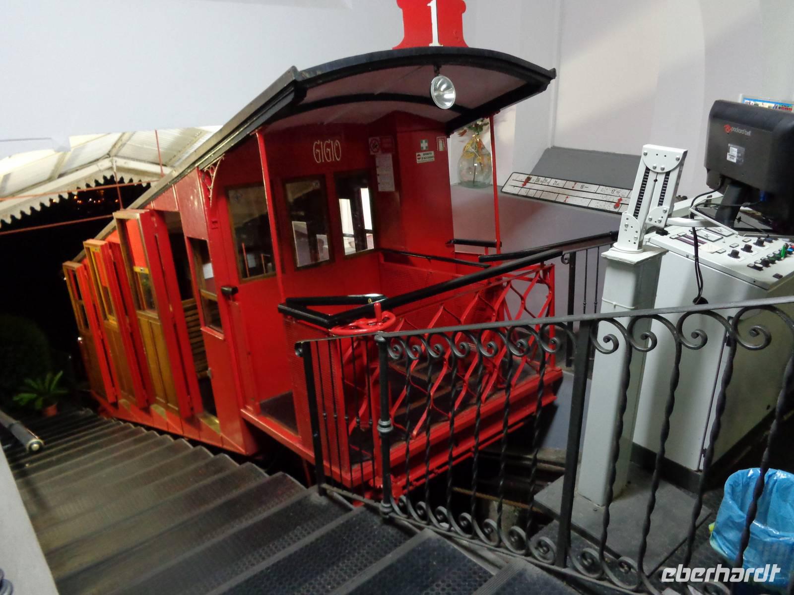  Funiculare nach Montecatini Alto