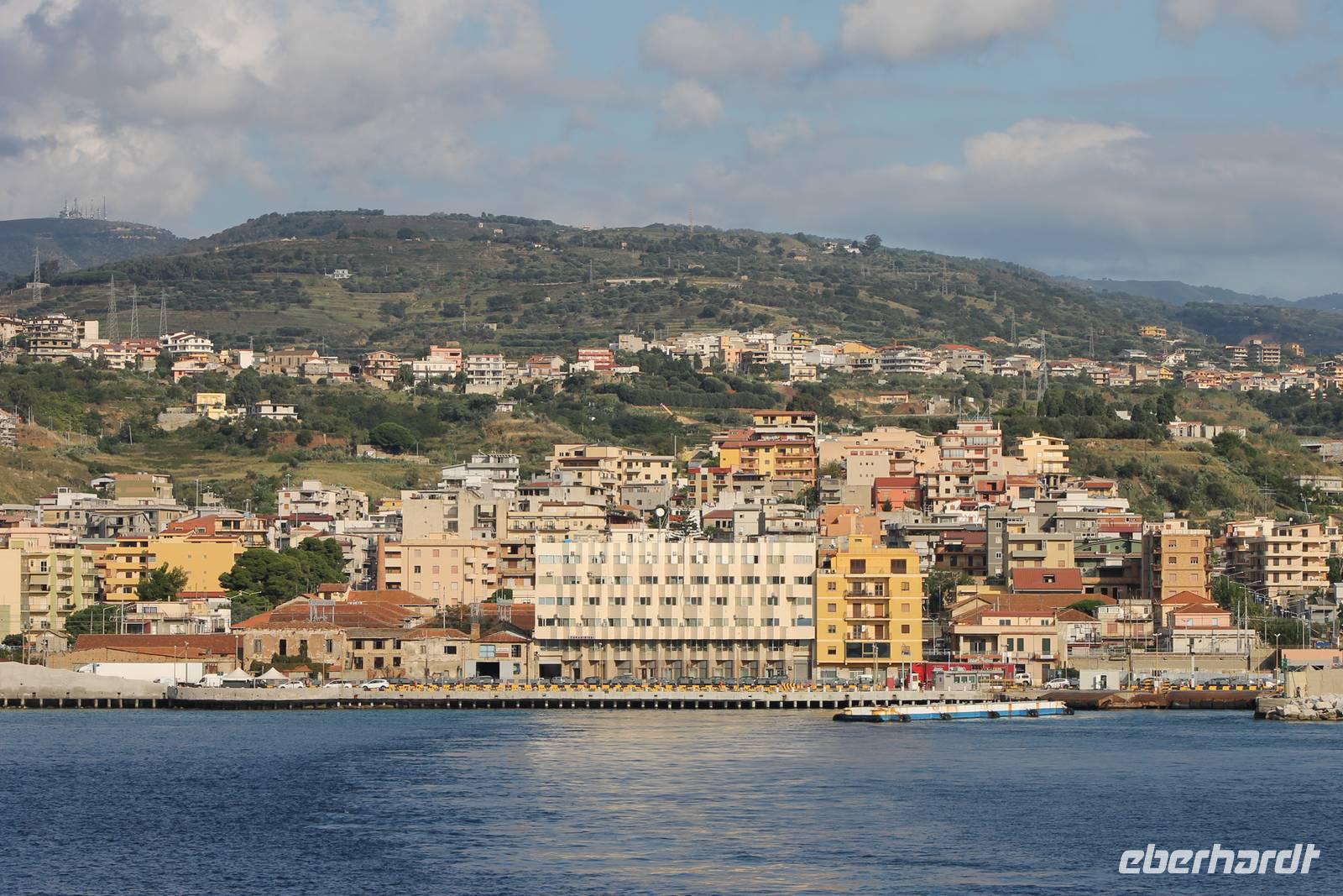 Fährüberfahrt nach Messina