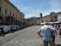 Am nächsten Besuchsort in Locarno auf der Grande Piazza ein Radcorso.