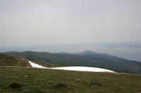 ganz im Hintergrund ist Sirmione zu sehen