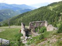 Schutzhüttenruine 