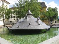 Brixen - Brunnen auf dem Domplatz