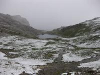 ... vorbei am Bergsee