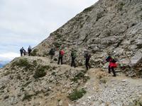 Pfad zwischen den Gaiseln