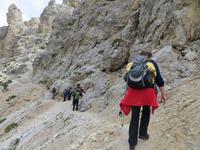 Pfad zwischen den Gaiseln