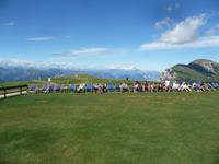 Die weiten Almen auf dem Monte Baldo laden bei solchem Wetter zum Liegen ein.
