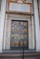 Heilige Pforte - Petersdom Außen