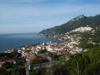 Blick auf Vietri sul Mare und die Amalfitana