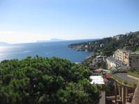 Der Golf von Neapel mit der Insel Ischia 