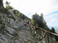Caselle in Pittari, Pilgerweg zur Grotte San Michele