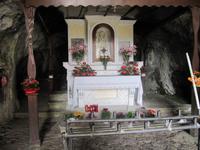 Caselle in Pittari, Grotte San Michele