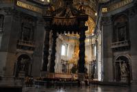 Petersdom - Baldachin