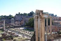 Forum Romanun mit Blick auf den Palatin
