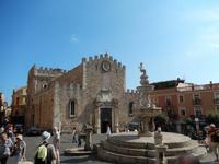 Piazza Duomo in Taormina