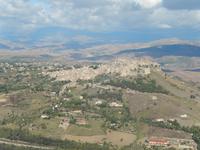 Blick von Castello di Lombardia auf Calascibetta