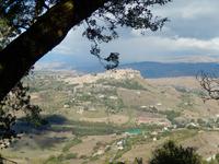 Blick von Castello di Lombardia auf Calascibetta