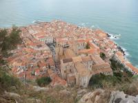 Blick auf Cefalu vom Rocca aus