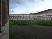 Cilento, Kartause von Padula, großer Kreuzgang